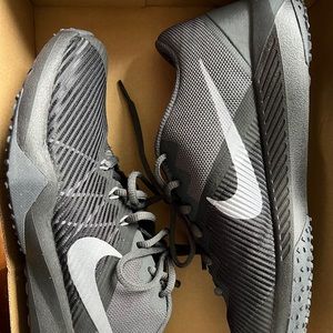 Mens size 9 new sneakers